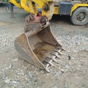 foto Komatsu WB97S 4lopaty traktorbagr rypadlo nakladač