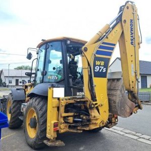 foto Komatsu WB97 S8 traktobagr rypadlo nakladač