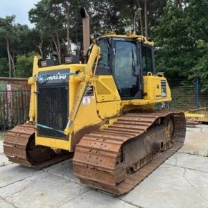 foto 23t dozer Komatsu D65 PX-17