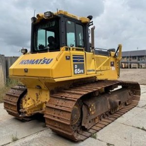 foto 23t dozer Komatsu D65 PX-17
