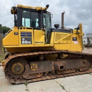 foto 23t dozer Komatsu D65 PX-17