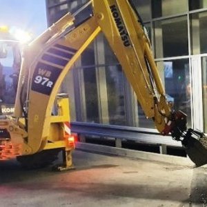 foto Komatsu WB97 R8 traktorbagr 85kW 5lopat