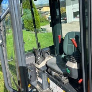 foto 1.8t minibagr Komatsu PC16